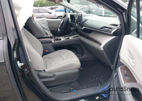 2024 Toyota Sienna Le from USA, damaged, VIN 5TDBSKFC9RS132961